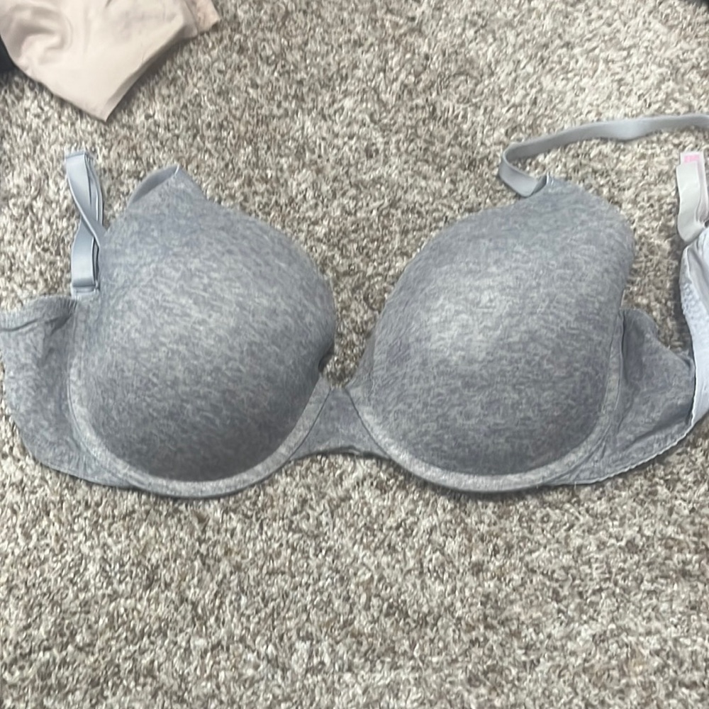 Pink bra 36DD